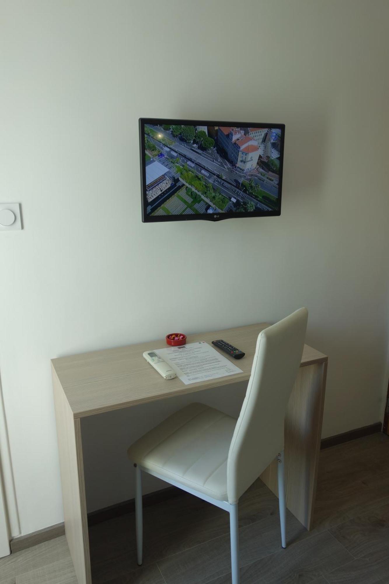 Saint-Vallier-de-Thiey Hotel Le Prejoly חדר תמונה